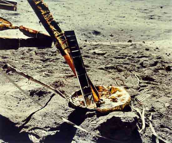 APOLLO 16